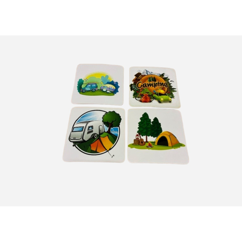 Set van 4 Camping Onderzetters – Perfect voor iedere kampeerliefhebber!